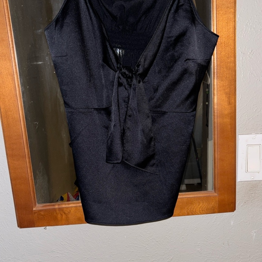 Abercrombie & Fitch Black Sleeveless Tie Front Camisole NWOT